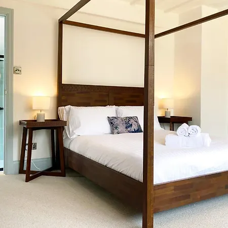 8 Bed In Newquay 81510
