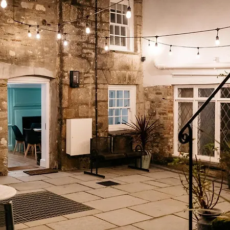 8 Bed In Newquay 81510 Holiday home