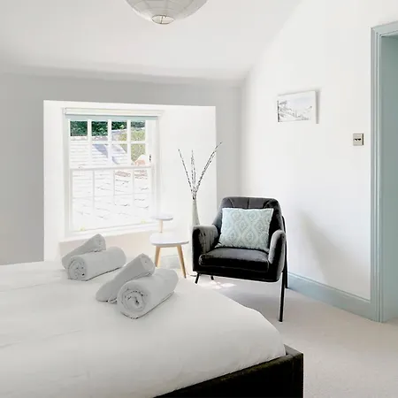 8 Bed In Newquay 81510 Holiday home St Columb Major