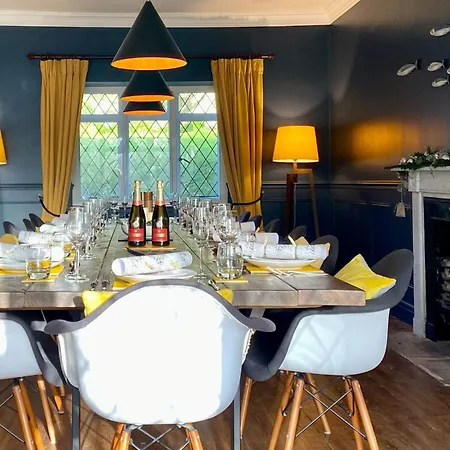 Holiday home 8 Bed In Newquay 81510