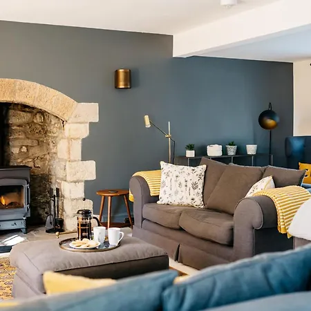 8 Bed In Newquay 81510 St Columb Major